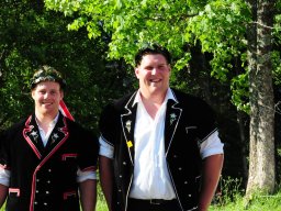 Stucki Christian Schwarzsee Sieger mit Kranz Bild 